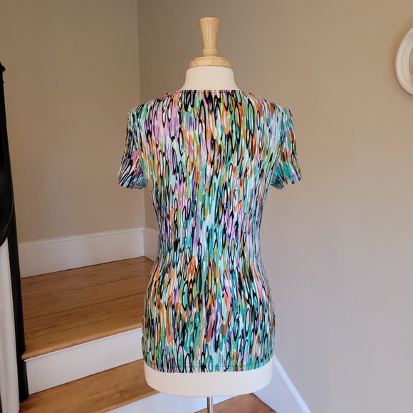 Cable & Guage Colorful Cross Over, V-Neck Women's Top. Size M - Picture 7 of 8